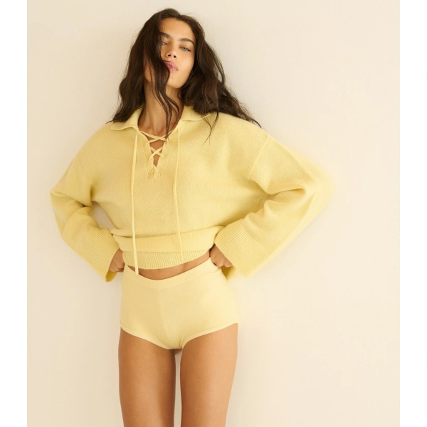 Doen Tavia Short in Citrone | Shorts | Coveti, view 3