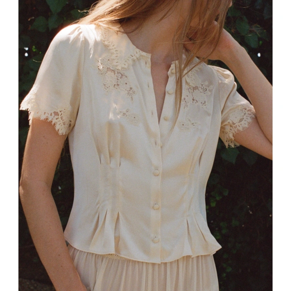 Doen Yvette Top in Candlelight | Blouses | Coveti, view 4
