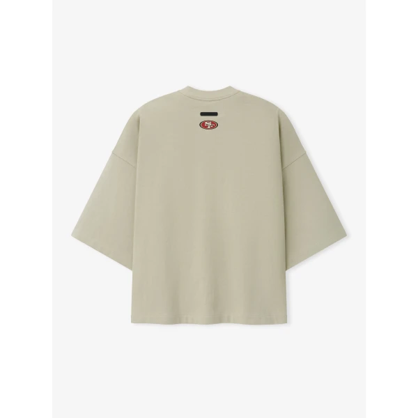 Fear of God Essentials 49ers Merch Tee in Sandstone | T-shirts & vests | Coveti