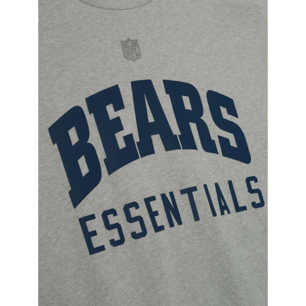 Fear of God Essentials Bears 90s 3/4 Sleeve Football Tee in Concrete Heather and Canyon | T-shirts & vests | Coveti