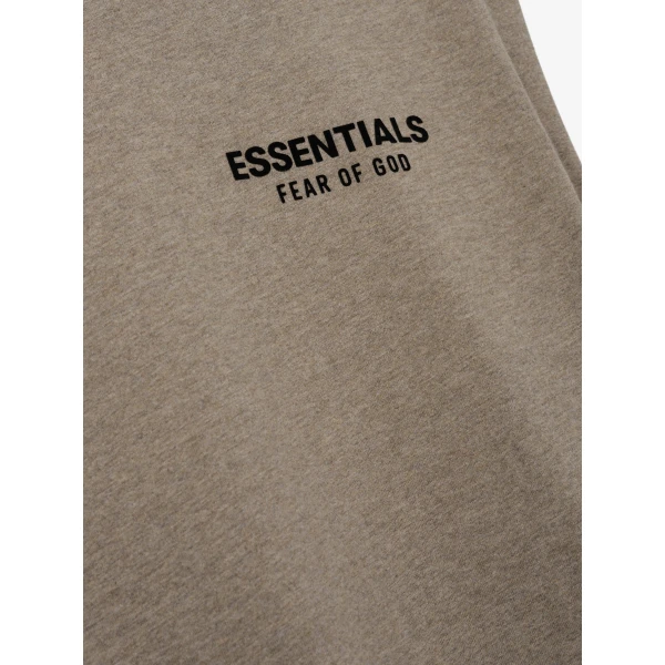 Fear of God Essentials Classic Cut-Off in Homestead Heather | T-shirts & vests | Coveti