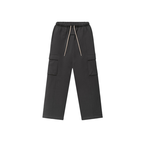 Fear of God Essentials Fleece Cargo Field Pant in Iron Grey | Coveti