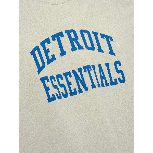 Fear of God Essentials Lions Merch Tee in Marble Heather | T-shirts & vests | Coveti