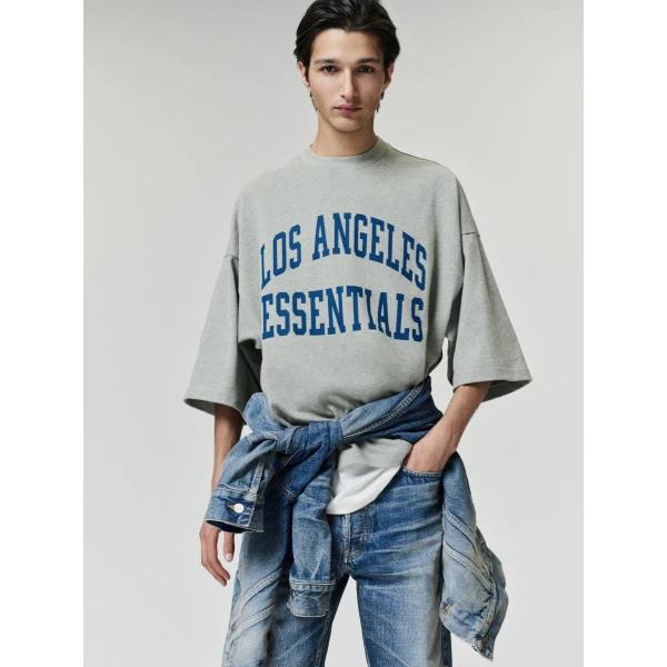 Fear of God Essentials Rams Merch Tee in Seal Heather | T-shirts & vests | Coveti