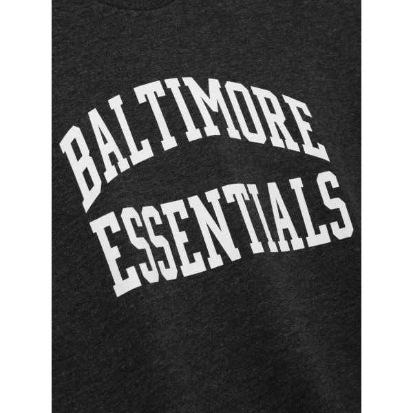 Fear of God Essentials Ravens Merch Tee in Iron Grey Heather | T-shirts & vests | Coveti