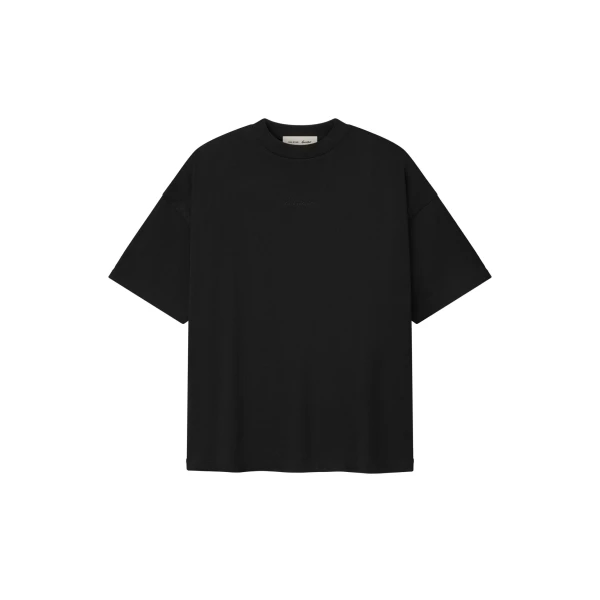 Essentials Signature 90s Tee in Black