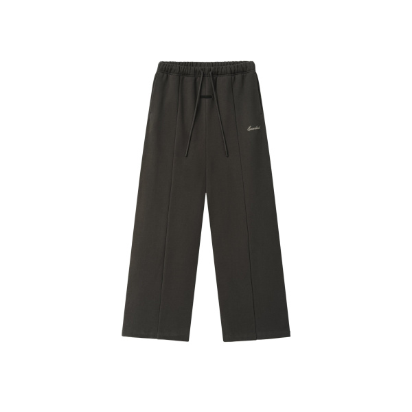 Fear of God Essentials Signature Lounge Sweatpant in Ink Black | Coveti