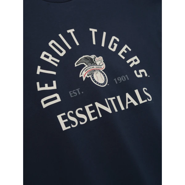 Fear of God Essentials Tigers American League Merch Tee in Dark Sapphire | T-shirts & vests | Coveti