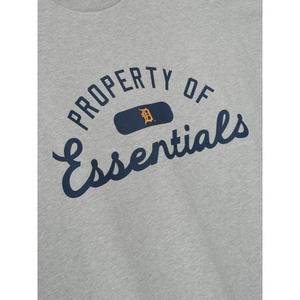 Fear of God Essentials Tigers Merch Tee in Concrete Heather | T-shirts & vests | Coveti