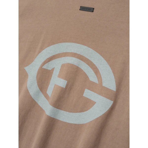 Fear of God F of G Tee in Dune Pearl | T-shirts & vests | Coveti