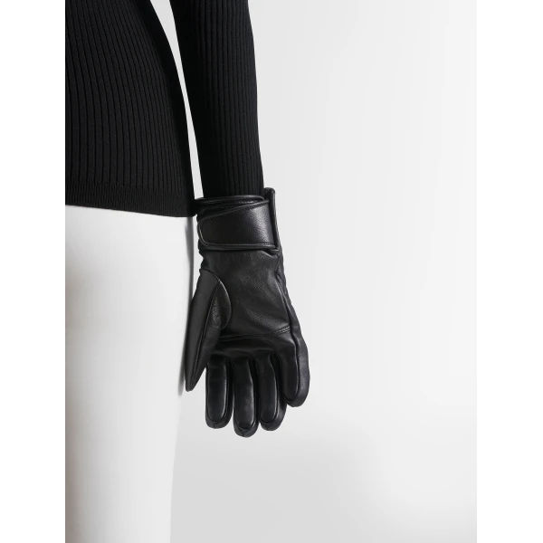Fusalp Athena Ski Gloves in Black, view 6 | Gloves | Coveti