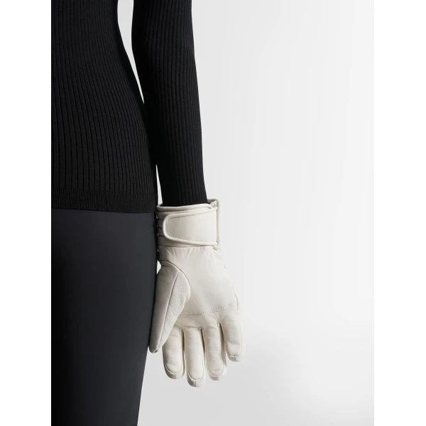 Fusalp Athena Ski Gloves in Snow, view 6 | Gloves | Coveti