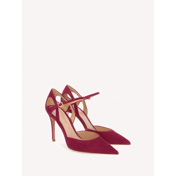 Gianvito Rossi Charlotte Pumps in Pink Suede, view 2 | Pumps
