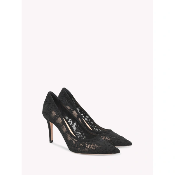 Gianvito Rossi Claudia 85 Pumps in Black Lace, view 2 | Pumps