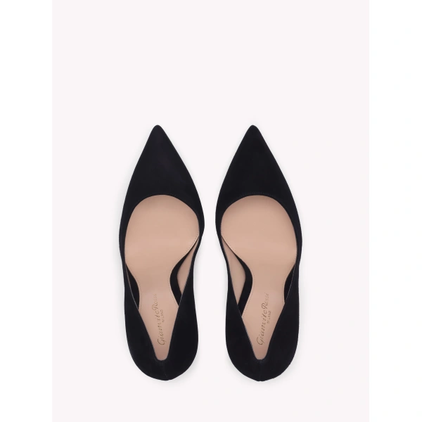 Gianvito Rossi Gianvito 105 Pumps in Black Suede, view 3 | Pumps