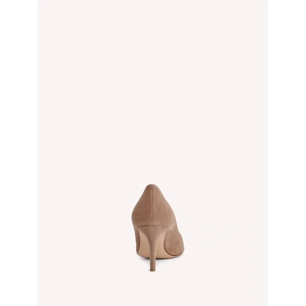 Gianvito Rossi Gianvito 70 Pumps in Praline Suede, view 4 | Pumps
