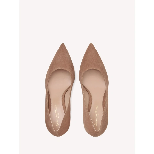 Gianvito Rossi Gianvito 85 Pumps in Praline Suede, view 3 | Pumps