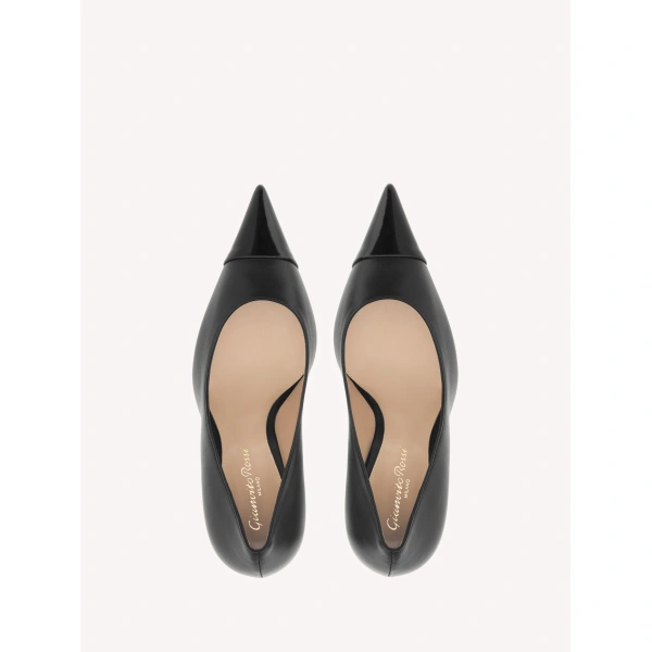 Gianvito Rossi Isabelle 95 Pumps in Black Leather, view 3 | Pumps