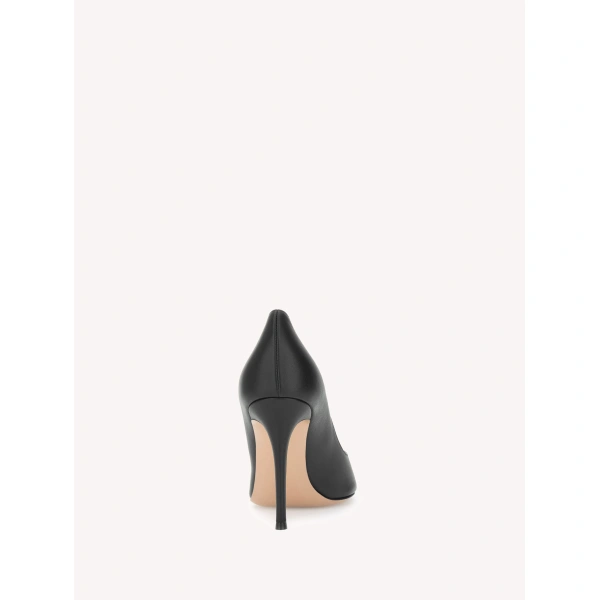 Gianvito Rossi Isabelle 95 Pumps in Black Leather, view 4 | Pumps