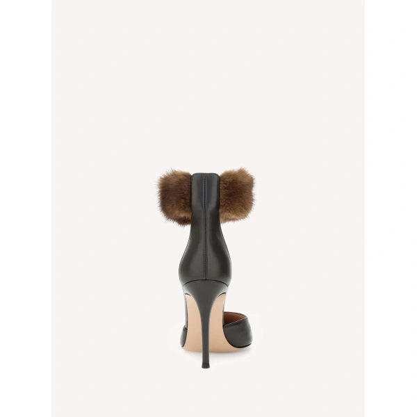Gianvito Rossi Letizia d'Orsay Pumps in Brown Nappa, view 4 | Pumps