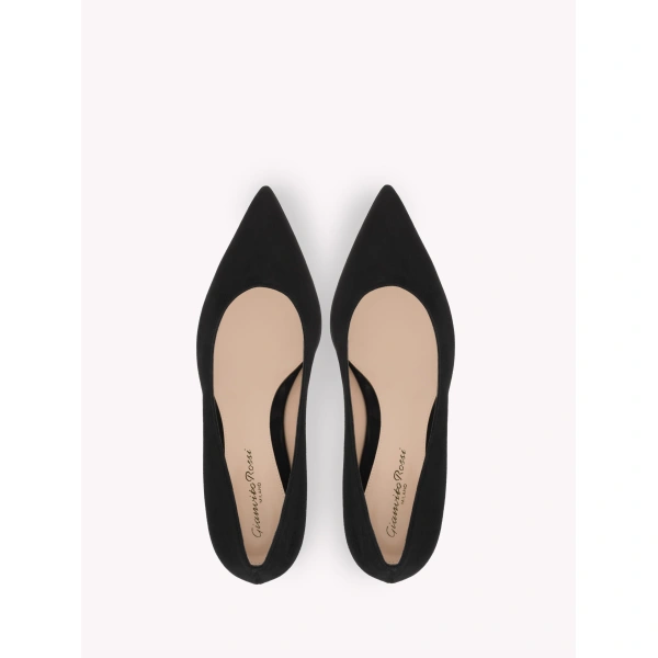 Gianvito Rossi Piper 45 Pumps in Black Suede, view 3 | Kitten Heels