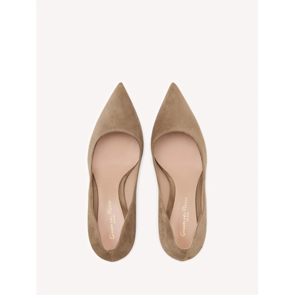 Gianvito Rossi Piper 85 Pumps in Camel Suede, view 3 | Pumps