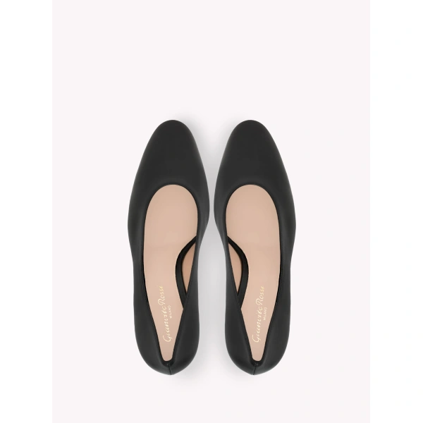 Gianvito Rossi Ryan Pumps in Black Leather, view 3 | Pumps