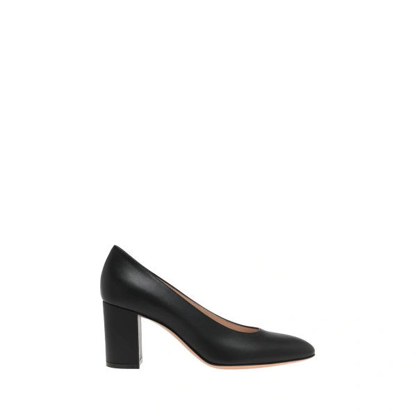 Gianvito Rossi Ryan Pumps in Black Leather | Pumps