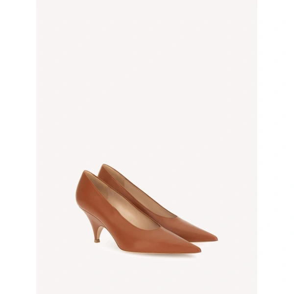 Gianvito Rossi Sofia Pumps in Brown Leather, view 2 | Pumps