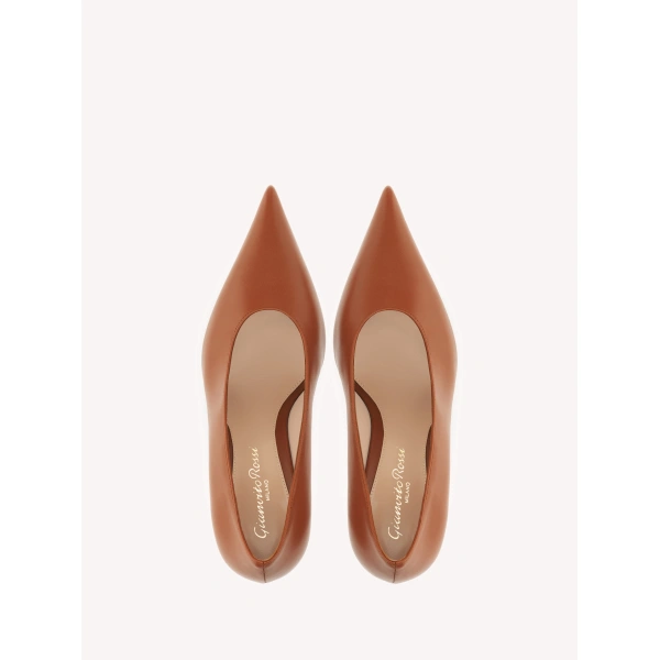 Gianvito Rossi Sofia Pumps in Brown Leather, view 3 | Pumps