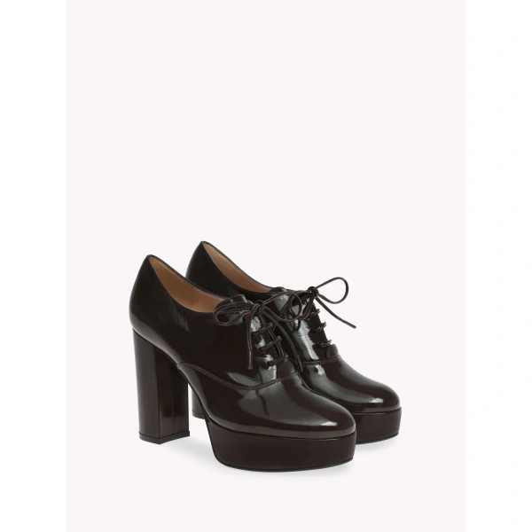 Gianvito Rossi Vicky Pumps in Burgundy Glossy Nappa, view 2 | Pumps