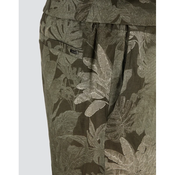 Herno Military and Sage Cargo Shorts in Fade-Effect Linen with Tropical Print | Men's Trousers | Coveti