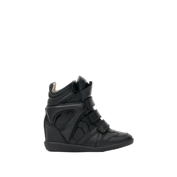 Isabel Marant Bekett Smooth Leather Sneakers in Black | Women | Coveti