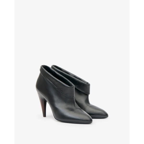 Isabel Marant Janela Ankle Boots in Black | Boots | Coveti