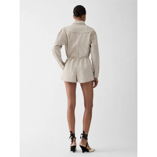 light beige Jacquemus shorts