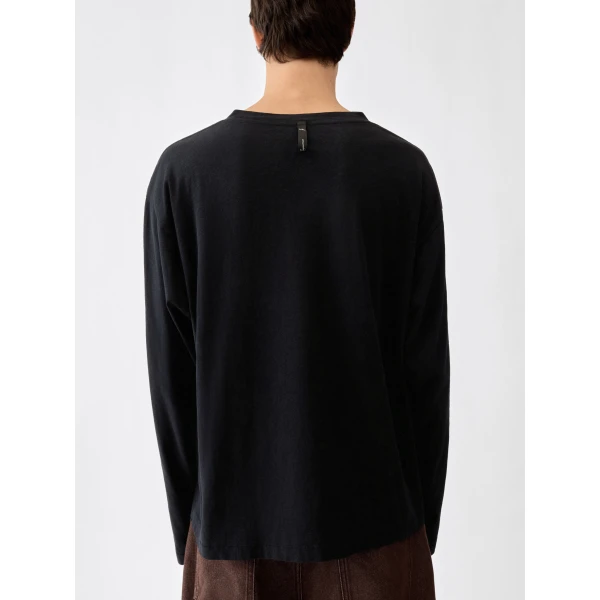 black Jacquemus top