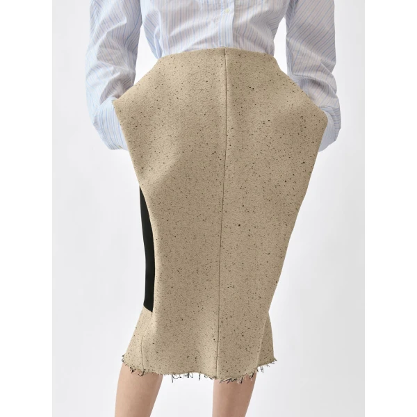 beige skirt
