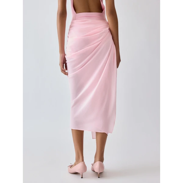 pink skirt