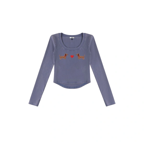 Dachshund Heart Scoop Neck Curved Cropped Tee in Smokey Slate
