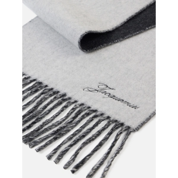 Jacquemus The Atelier Scarf in Grey | Scarves | Coveti