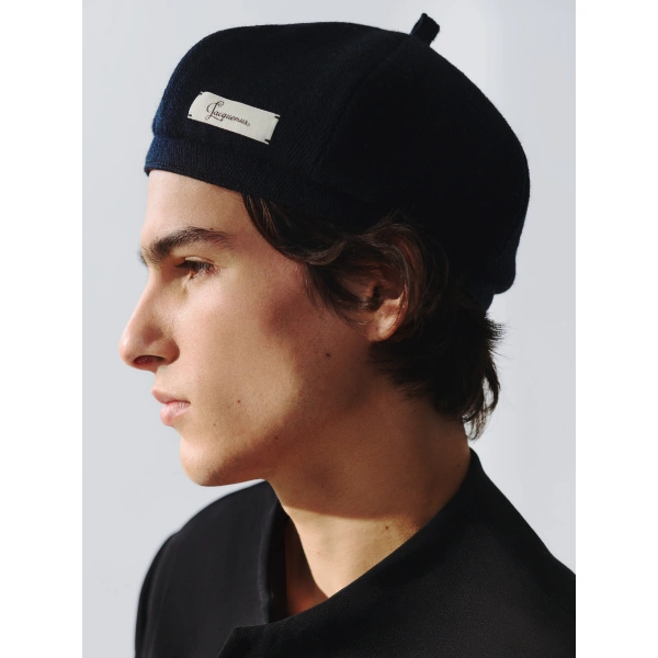 Jacquemus The Cavallo Beret in Dark Navy | Hats | Coveti