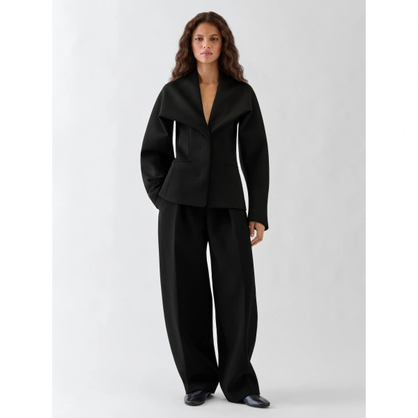 Jacquemus The Chale Jacket in Black | Jackets | Coveti