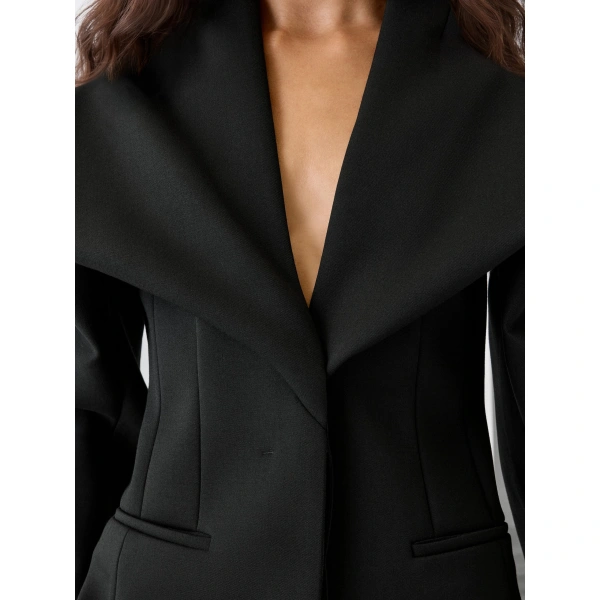 Jacquemus The Chale Jacket in Black | Jackets | Coveti