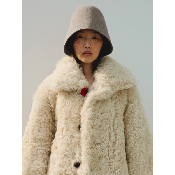 Jacquemus The Cloche Hat in Beige | Hats | Coveti