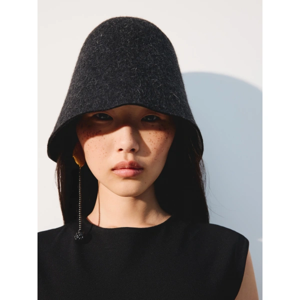 Jacquemus The Cloche Hat in Black | Hats | Coveti