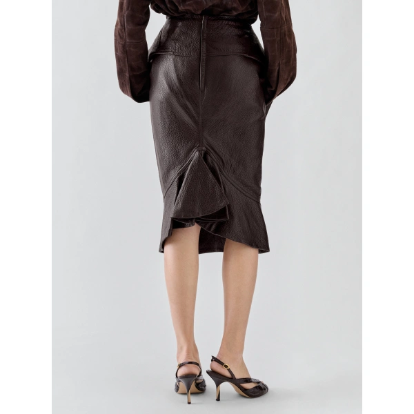 Jacquemus The Cubisto Leather Skirt in Dark Brown | Leather Skirts | Coveti