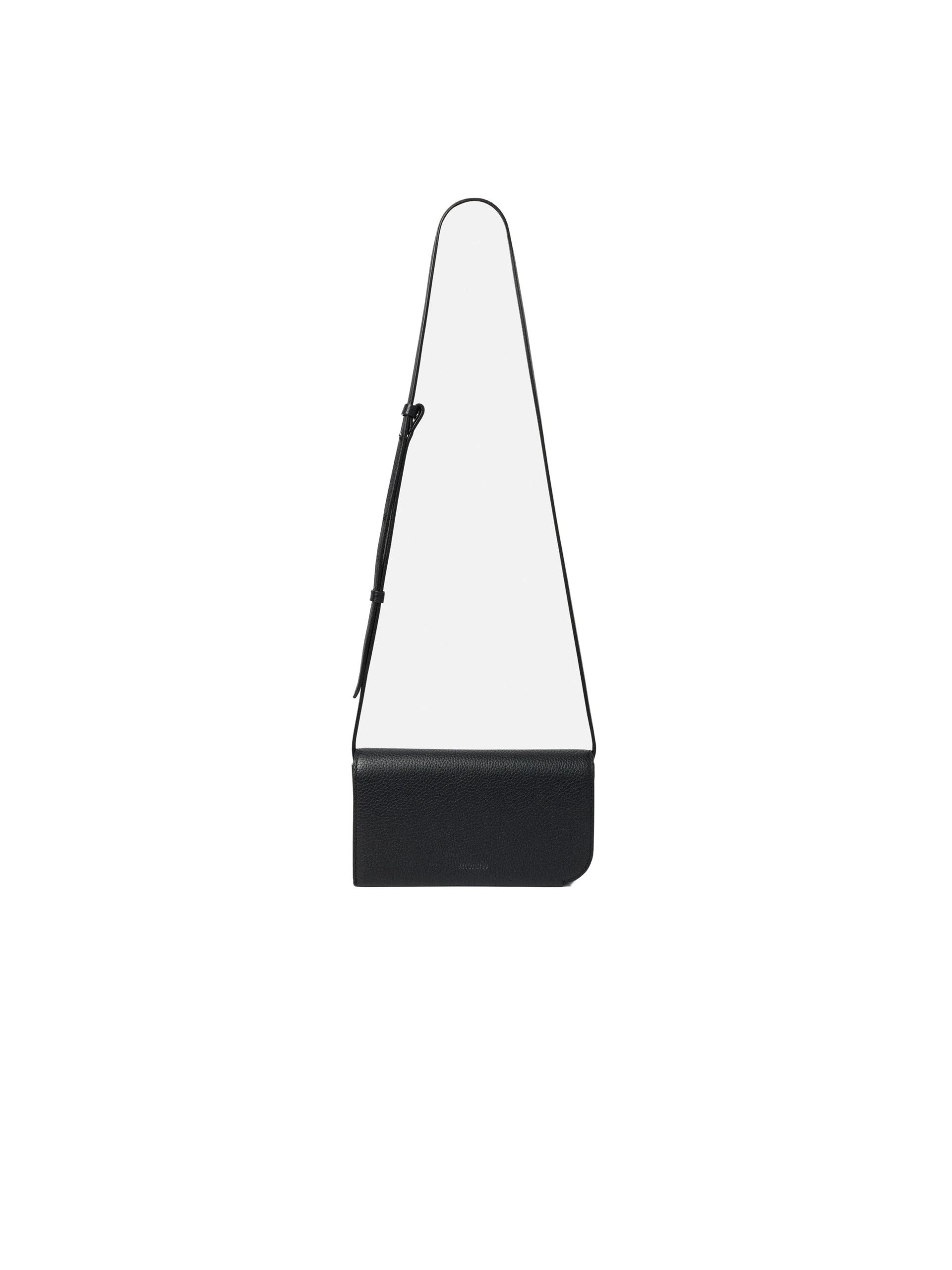 Jacquemus-The-Curvo-Bag-in-Black-coveti-white Jacquemus Curvo Bag