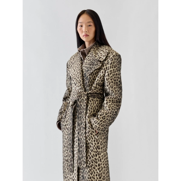 Jacquemus The Fernando Coat in Leopard Beige and Black | Coats | Coveti