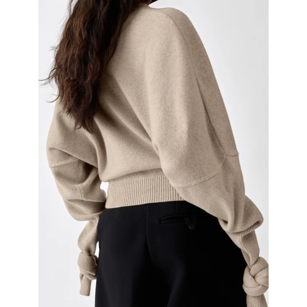Jacquemus The Fiocco Sweater in Beige | Sweaters | Coveti