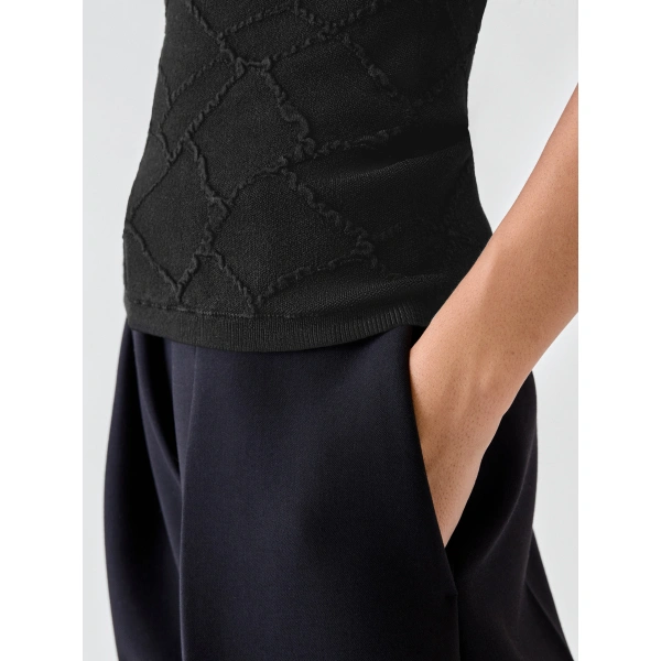Jacquemus The Giraffe Bustier in Black | Tops | Coveti